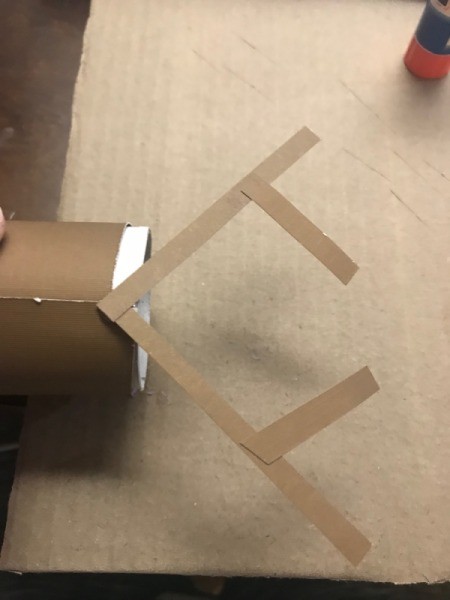 Holiday Reindeer Candy Holder - cut one in half and glue to make antlers and then glue to the back of the reindeer's head