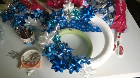 Happy Bow Wreath - continue