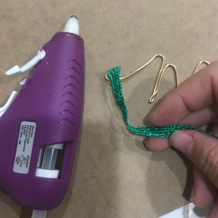 Wire Gift Tag Charm and Ornaments - glue the ribbon at the beginning