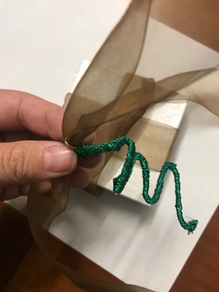 Wire Gift Tag Charm and Ornaments - tie into the ribbon on your gift