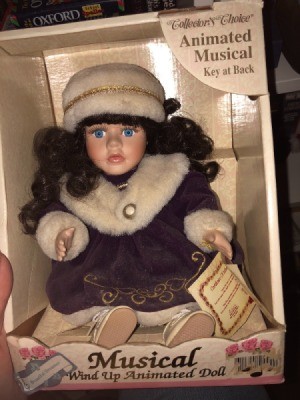 Identifying a Porcelain Doll doll in box