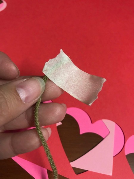 Heart Shaped Leis - wrapping tape around the end of the yarn