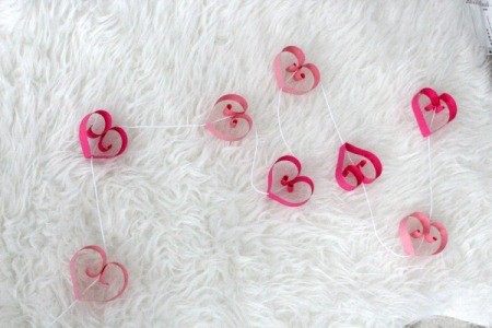 Hearts Garland - garland on fuzzy white background