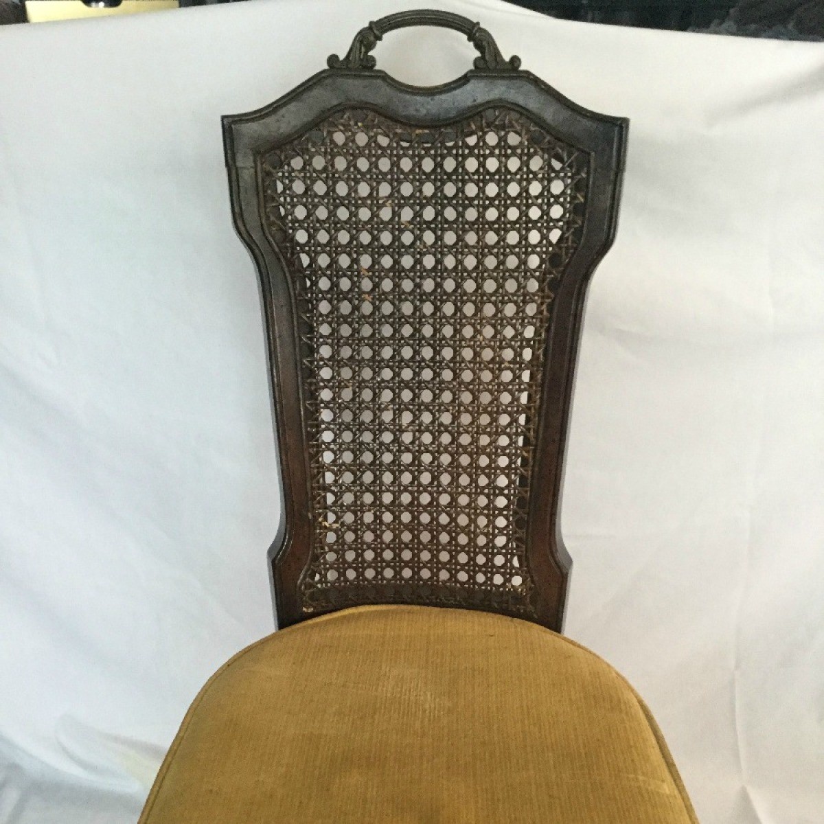 Identifying a Cane Chair? | ThriftyFun