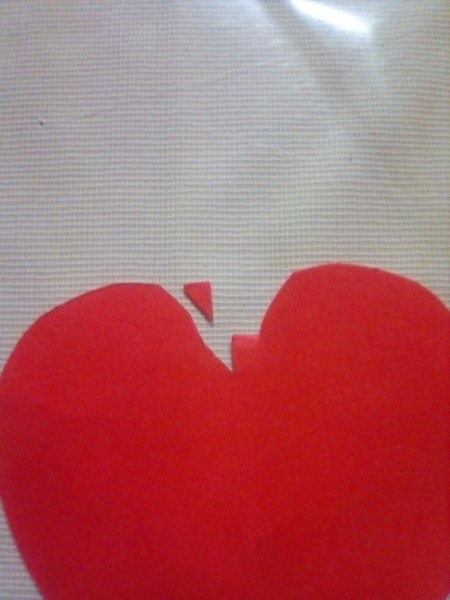 Mini Pop-up Valentine Card - cut out a tiny triangle at the top of the fold on one side