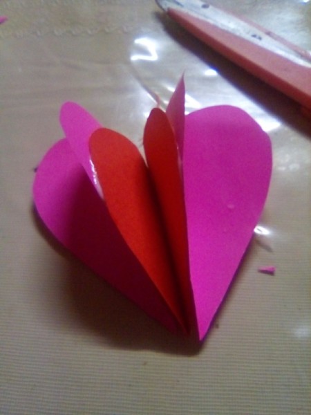 Mini Pop-up Valentine Card - glue together side by side with the smallest heart in the center
