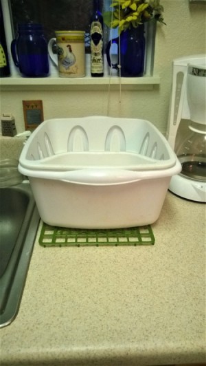Raising a Dishwdrying Tub  - sink mat under the tub