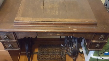 Value of an Antique Singer Sewing Machine