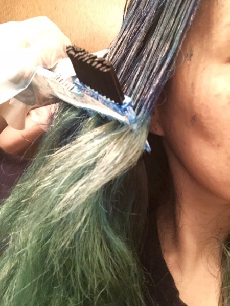 DIY Ombre Hair Colouring - remove bands and comb color down a bit