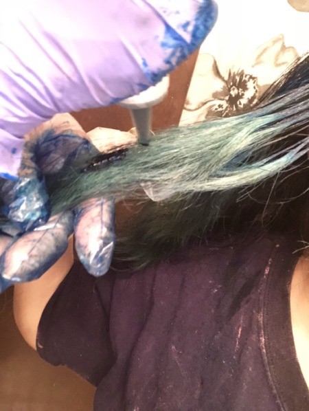 DIY Ombre Hair Colouring - apply secong color to lightened tips