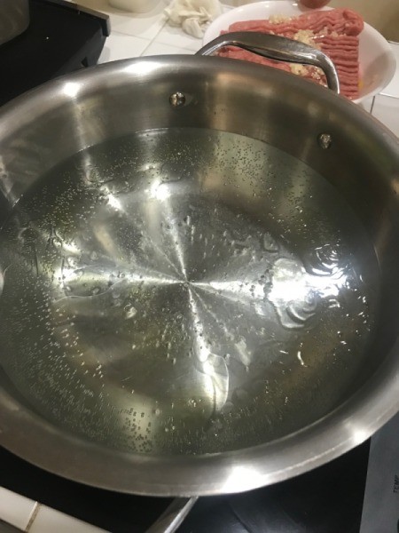 water boiling for Pasta