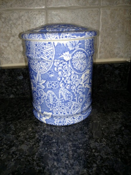Finding a Blakeney Ceramic -
Canister - blue and white pattern on canister