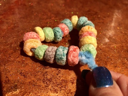 Heart-Shaped Cupcake Topper - twist the bottom