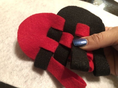 Woven Felt Heart - continue with remaining black strips