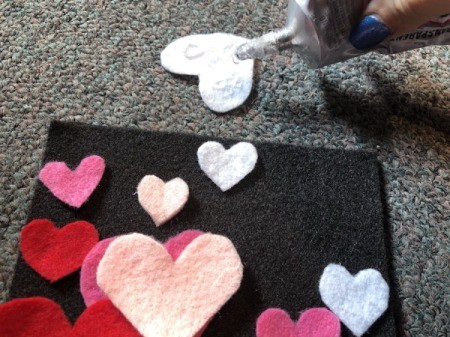 No-Sew Gradient Felt Heart Purse - glue the ones that will be behind other hearts first