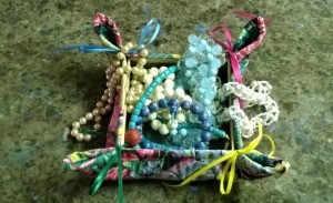 Make a Jewelry Box from a Pot Holder - add jewelry or other small items