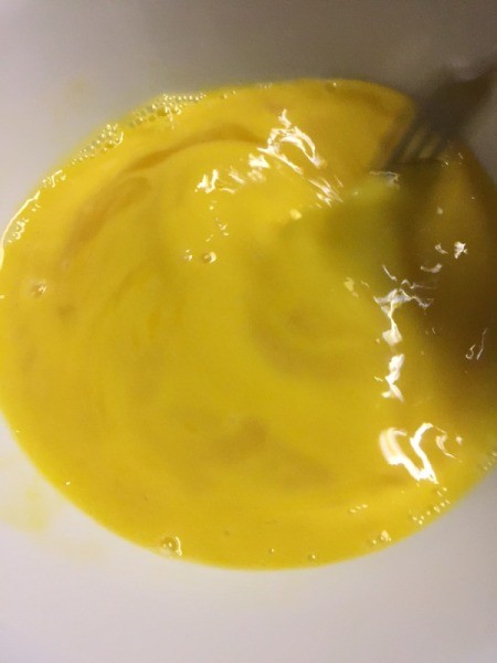 mixed eggs in b