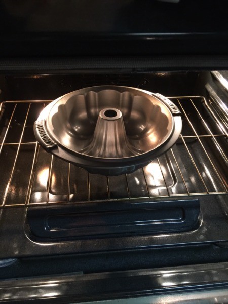 bundt pan in oven