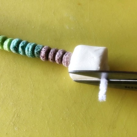 Edible Standing Rainbows - push a marshmallow onto the other end and trim pipe cleaner if needed