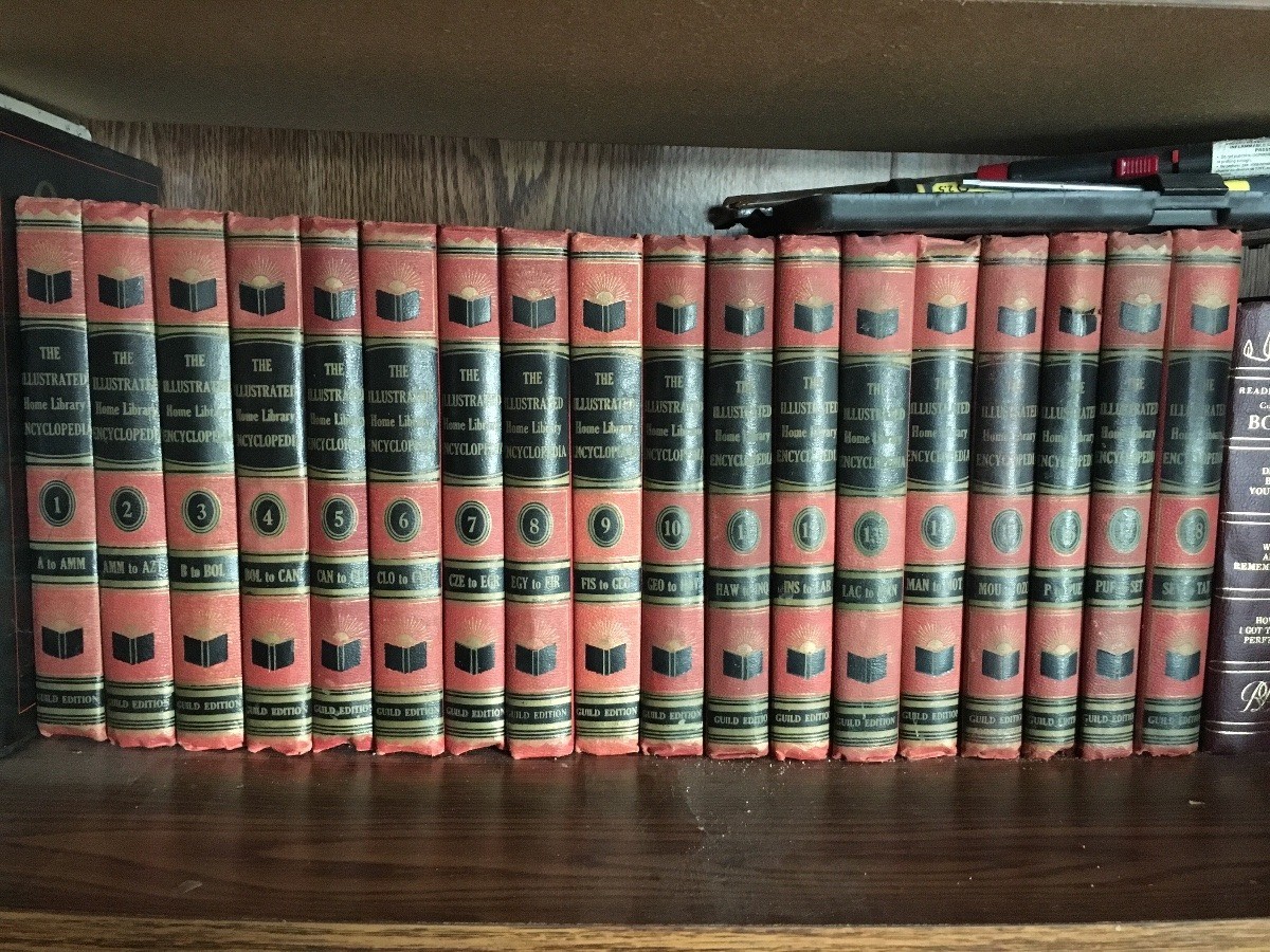 Finding the Value of Old Encyclopedia Sets | ThriftyFun
