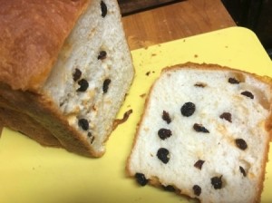 Fluffy Raisin Bread slice