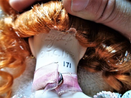 Identifying Porcelain Dolls