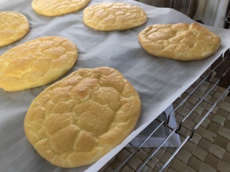 cooling baked breads on rack