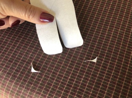 Cardboard Tube Bunnies - snip off the corners to round the feet