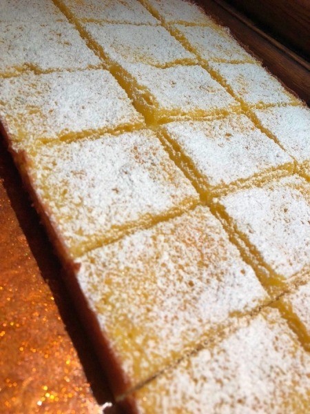 Tangerine Lime Bars with powdered sugar
