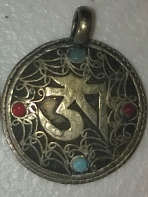 Identifying a Piece of Jewelry - dark silvertone pendant with colored stones and decorative filigree