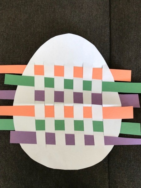 Woven Egg Paper Mat - all strips woven in