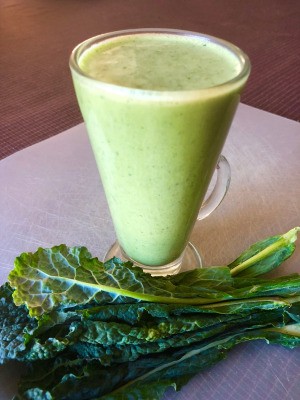 Banana Kale Smoothie in glass