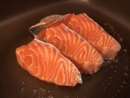 cooking salmon fillets