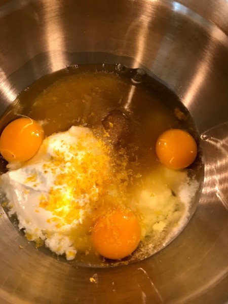 eggs, oil and sugar in bowl