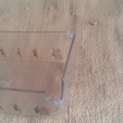 Replacement Parts for a Vidalia Chopping Wizard - closeup of cracked corner of plastic tray
