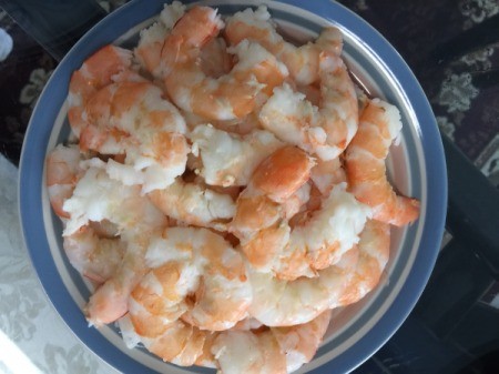 shrimp peeled in bowl