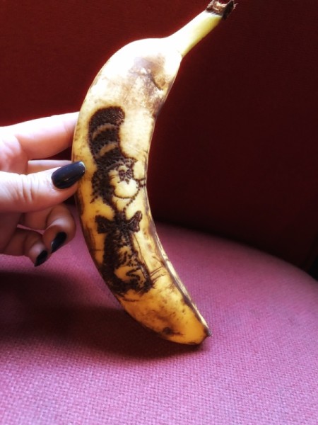 Making Detailed Banana Art - the longer the banana sits the darker the image becomes