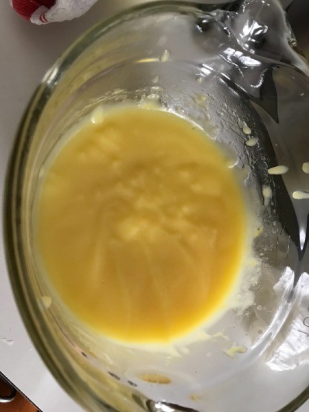 Lemon Curd ready to refridgerate