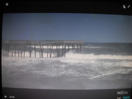 A web cam showing a beach in North Carolina.