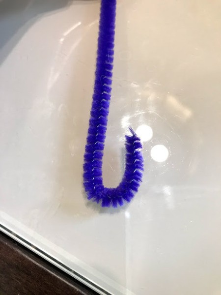 Pipe Cleaner Snake Toddler Craft - tie a knot in one end of the pipe cleaner