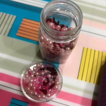 Clear Plastic Cap Magnets - pour a thin layer of beads in the cap