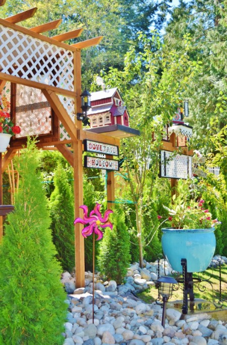 Potting Shed - lattice corner and pinwheel