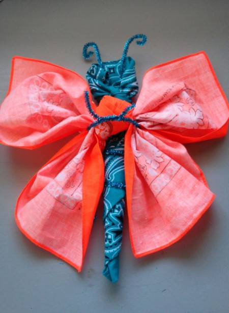 Bandana Butterfly - attach to body with last pipe cleaner