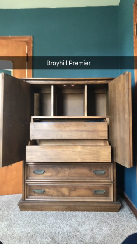 Value of Broyhill Dressers