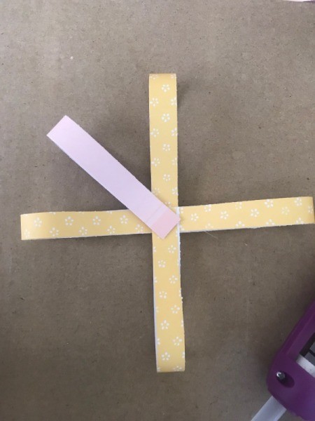 Paper Floral Garland - fill in the spaces with the other 4 petals