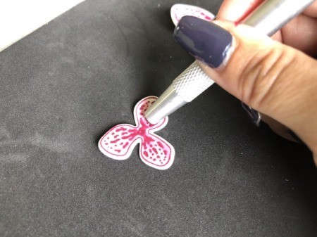 3D Orchid in a Jar Card - create the 3D effect using an embossing pen
