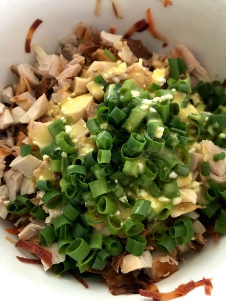 mixing Chicken filling