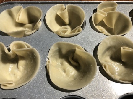 lining tins with wraps