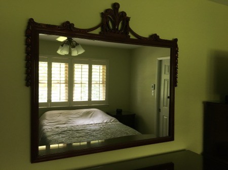 Determining the Value of a Mahogany Bedroom Set