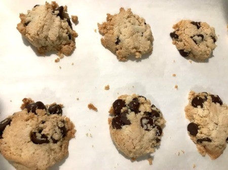 baked Almond Chocolate Chip Cookies